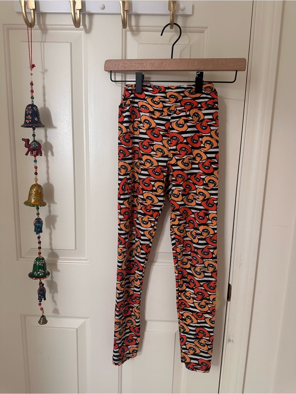 LuLaRoe Tween Orange Black Witch Hat Leggings